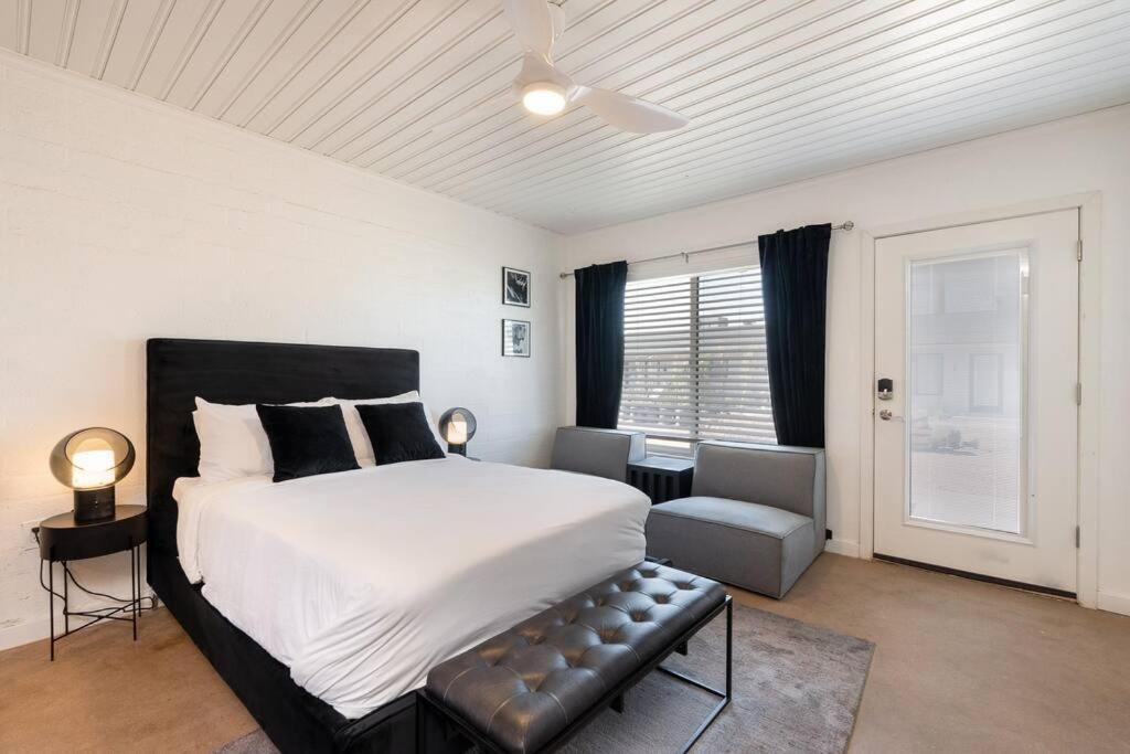 Ash And Ko Aparthotel ฟีนิกซ์ ภายนอก รูปภาพ